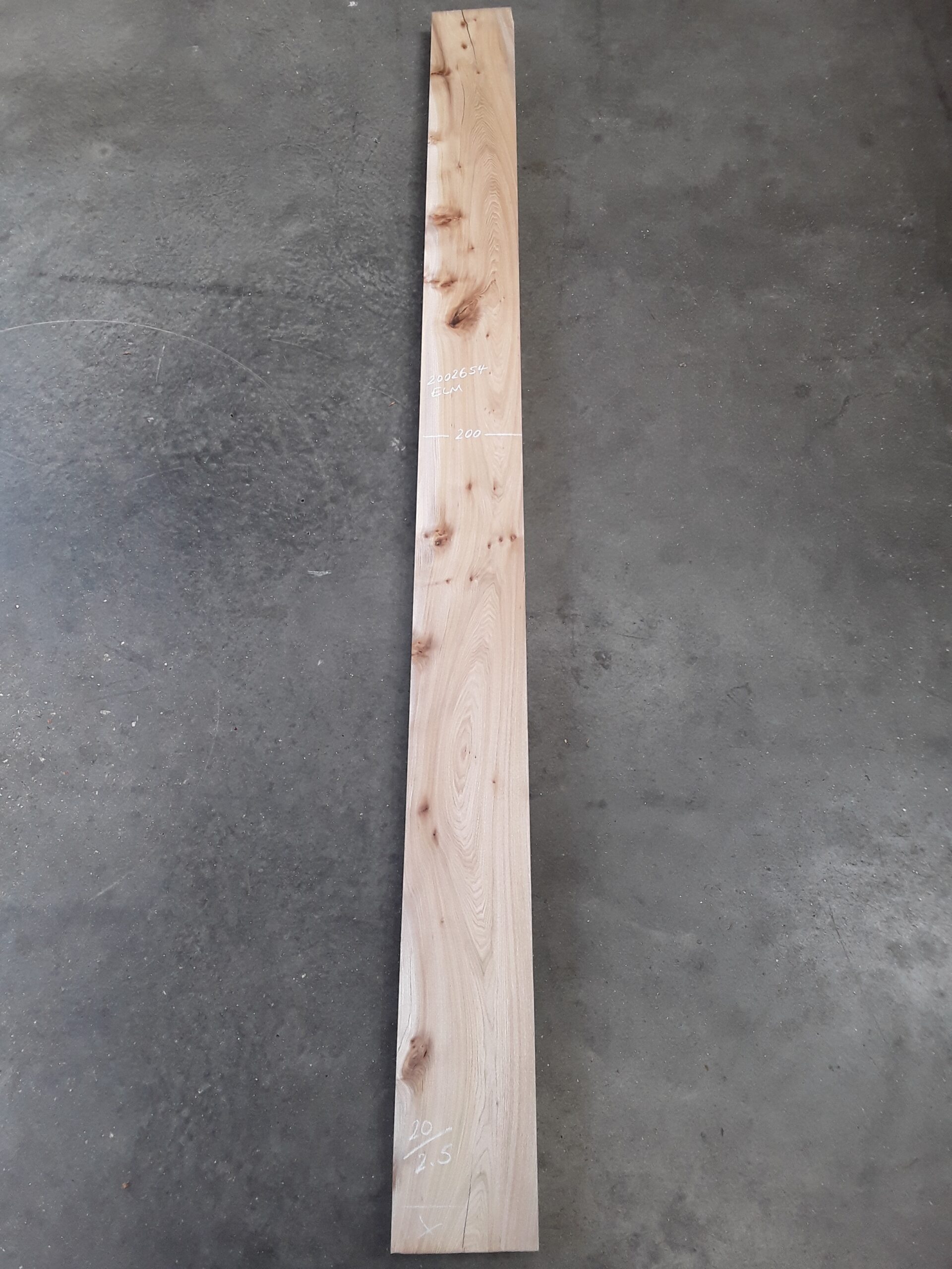 Elm - 20 mm x 200 mm x 2.5 m